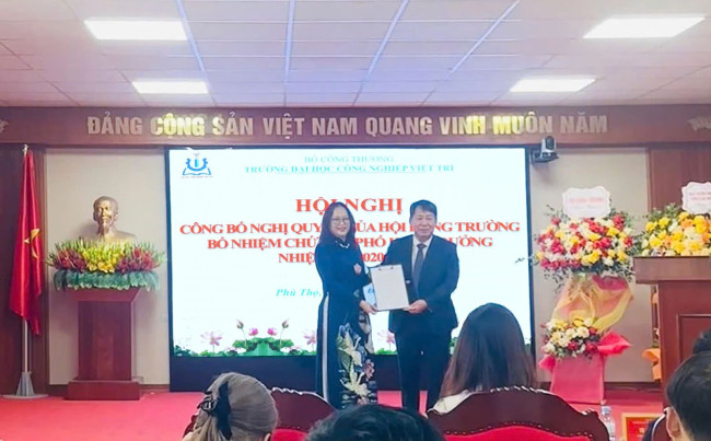 TS. Nguyễn Thị Ngọc Quỳnh được bổ nhiệm giữ chức vụ Phó Hiệu trưởng Trường Đại học Công nghiệp Việt Trì nhiệm kì 2020-2025
